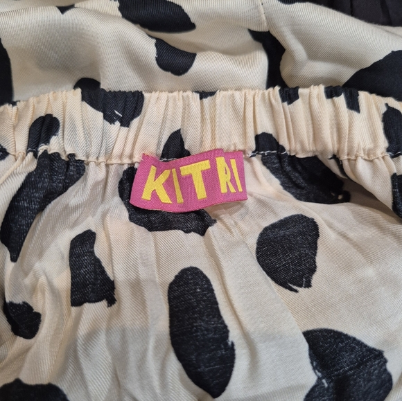 Kitri Midi Dress with Black Spot Print and Scoop Neck Sizs 8, 100% Viscose - Picture 6 of 7